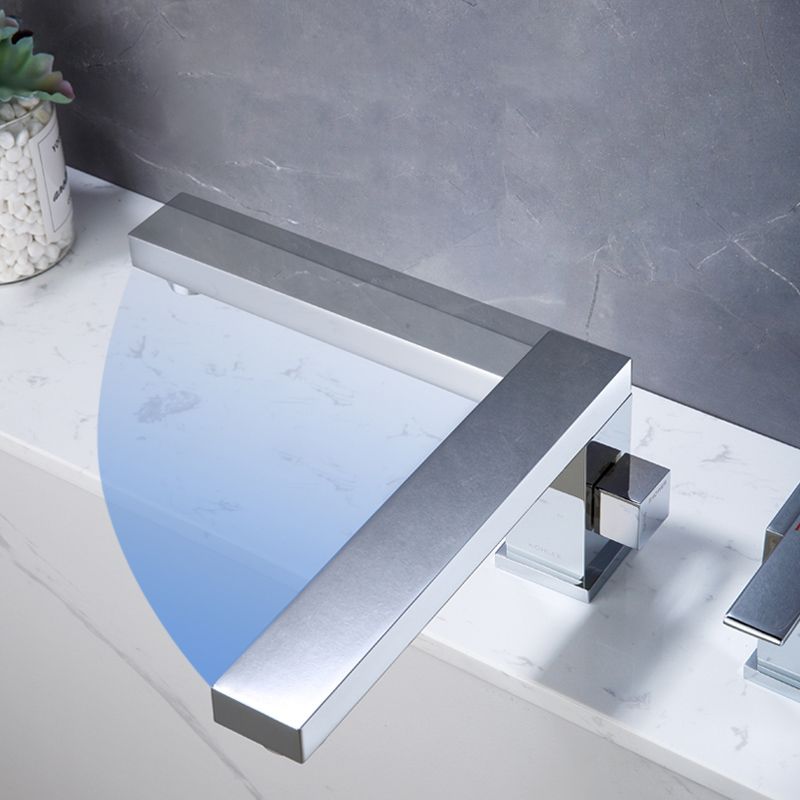 Modern Swivel Bathroom Faucet Low Arc Deck Mounted Bathtub Faucet Clearhalo 'Bathroom Remodel & Bathroom Fixtures' 'Bathtub Faucets' 'bathtub_faucets' 'Home Improvement' 'home_improvement' 'home_improvement_bathtub_faucets' 1200x1200_dab0bbdb-4edb-489e-9b4a-5a4aee7f99d8