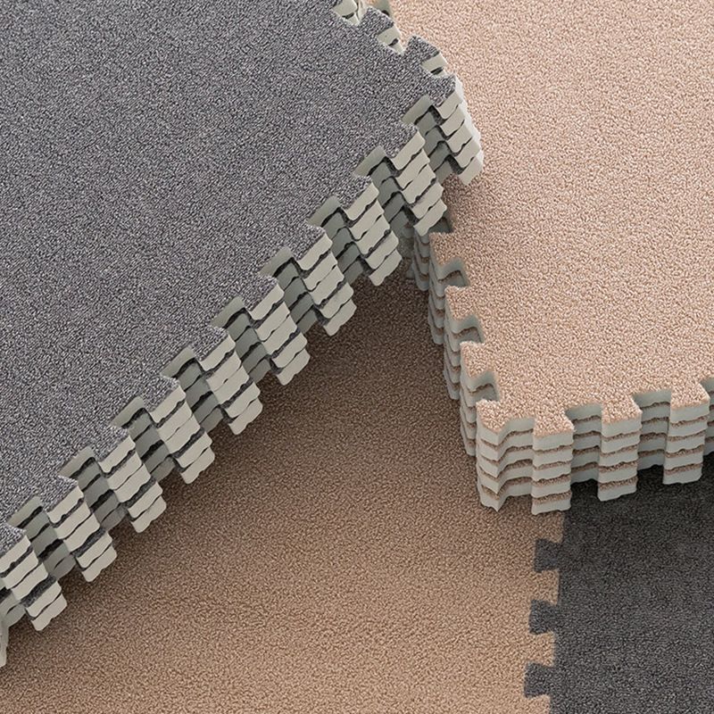 Bedroom Carpet Tiles Interlocking Square Stain Resistant Carpet Tiles ...