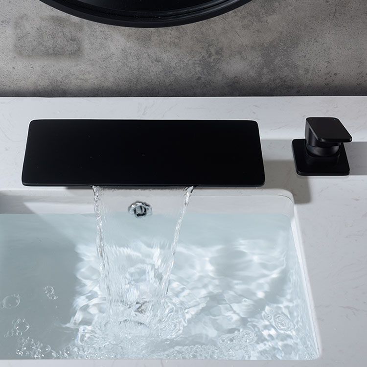 Square Brass Tub Faucet in Black with Single Handle Bathroom Faucet Clearhalo 'Bathroom Remodel & Bathroom Fixtures' 'Bathtub Faucets' 'bathtub_faucets' 'Home Improvement' 'home_improvement' 'home_improvement_bathtub_faucets' 1200x1200_dedc684b-c99f-4807-b92c-07ce10a62b00