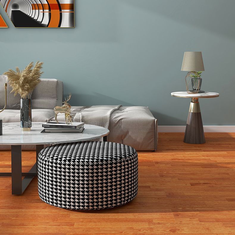 Traditional Laminate Floor Click-Lock Mildew Resistant Laminate Flooring Clearhalo 'Flooring 'Home Improvement' 'home_improvement' 'home_improvement_laminate_flooring' 'Laminate Flooring' 'laminate_flooring' Walls and Ceiling' 1200x1200_def34bde-c1af-40b0-916f-e344964eafbd