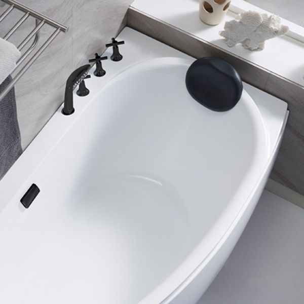 Corner Acrylic Bath Modern Soaking White Back to Wall Bathtub Clearhalo 'Bathroom Remodel & Bathroom Fixtures' 'Bathtubs' 'Home Improvement' 'home_improvement' 'home_improvement_bathtubs' 'Showers & Bathtubs' 1200x1200_dfa76754-e28f-4acc-9806-515819af18a2