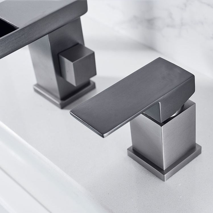 Deck Mounted Copper Roman Tub Faucet Low Arc Waterfall Roman Tub Faucet Set Clearhalo 'Bathroom Remodel & Bathroom Fixtures' 'Bathtub Faucets' 'bathtub_faucets' 'Home Improvement' 'home_improvement' 'home_improvement_bathtub_faucets' 1200x1200_e08d337f-7dda-4c05-af23-c264df18cdb8