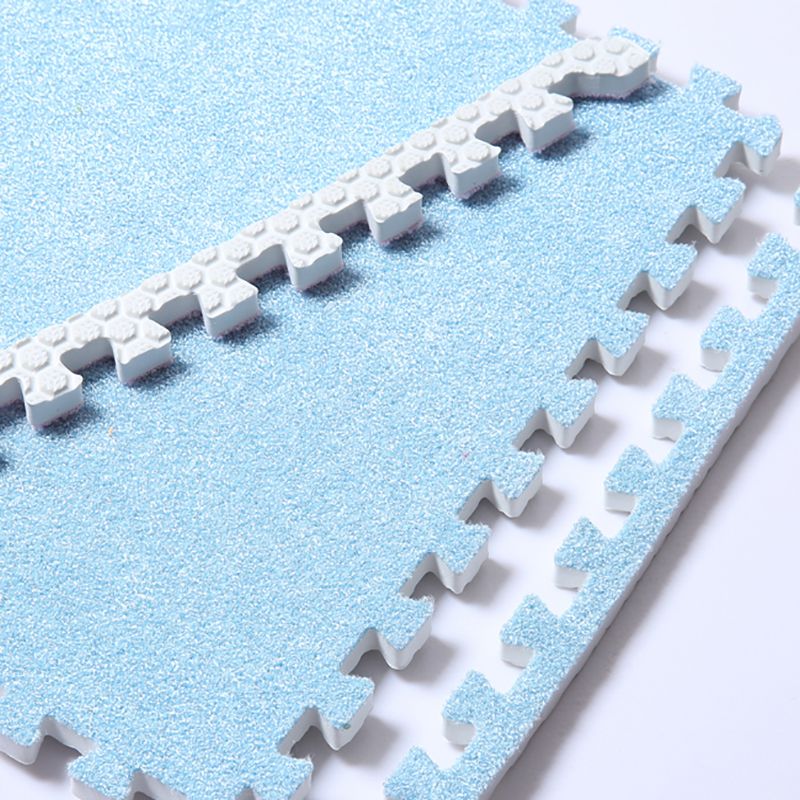 Modern Carpet Tiles Square Interlocking Stain Resistant Carpet Tiles Clearhalo 'Carpet Tiles & Carpet Squares' 'carpet_tiles_carpet_squares' 'Flooring 'Home Improvement' 'home_improvement' 'home_improvement_carpet_tiles_carpet_squares' Walls and Ceiling' 1200x1200_e362980a-b912-4d3a-b0bc-f332c0272b92