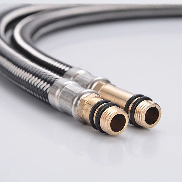 Contemporary Single Handle Kitchen Faucet One Lever Water Faucet in Chrome Clearhalo 'Home Improvement' 'home_improvement' 'home_improvement_kitchen_faucets' 'Kitchen Faucets' 'Kitchen Remodel & Kitchen Fixtures' 'Kitchen Sinks & Faucet Components' 'kitchen_faucets' 1200x1200_e60aec3a-1109-4d87-bb0b-4ae61cdb6f4e