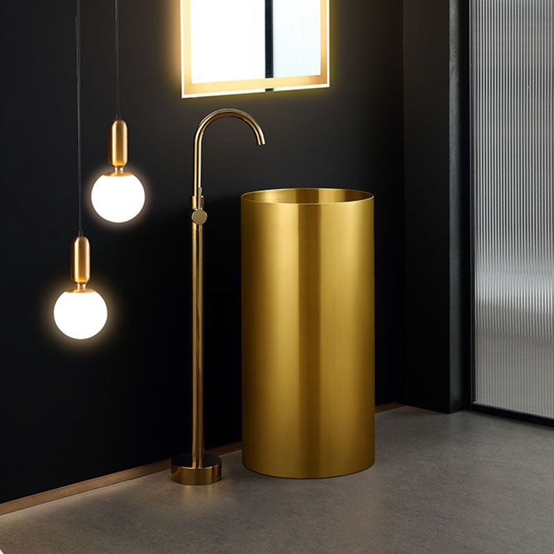 Contemporary Bathroom Sink with Faucet Round Metal Pedestal Bathroom Sink Clearhalo 'Bathroom Remodel & Bathroom Fixtures' 'Bathroom Sinks & Faucet Components' 'Bathroom Sinks' 'bathroom_sink' 'Home Improvement' 'home_improvement' 'home_improvement_bathroom_sink' 1200x1200_e90a2dd6-d503-4079-8dd5-6f0ebf38d316