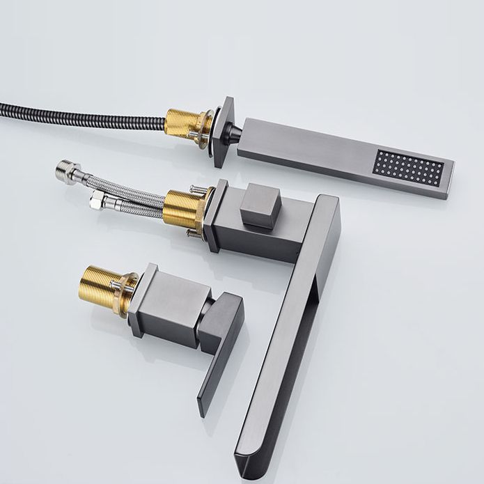 Modern Deck Mounted Copper Roman Tub Faucet Low Arc Tub Faucet Set Clearhalo 'Bathroom Remodel & Bathroom Fixtures' 'Bathtub Faucets' 'bathtub_faucets' 'Home Improvement' 'home_improvement' 'home_improvement_bathtub_faucets' 1200x1200_ea7eaec6-a21b-465b-abe7-a68348e01170