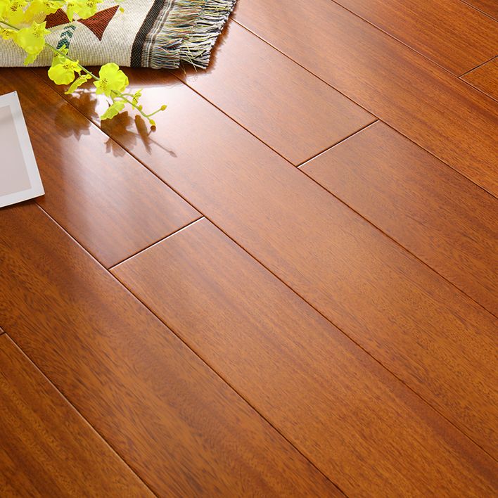 Classic E0 Natural Solid Wood Laminate Flooring, Click-Lock, Waterproof Clearhalo 'Flooring 'Home Improvement' 'home_improvement' 'home_improvement_laminate_flooring' 'Laminate Flooring' 'laminate_flooring' Walls and Ceiling' 1200x1200_eaea1fdf-7083-4680-88bf-83bb16edc96e