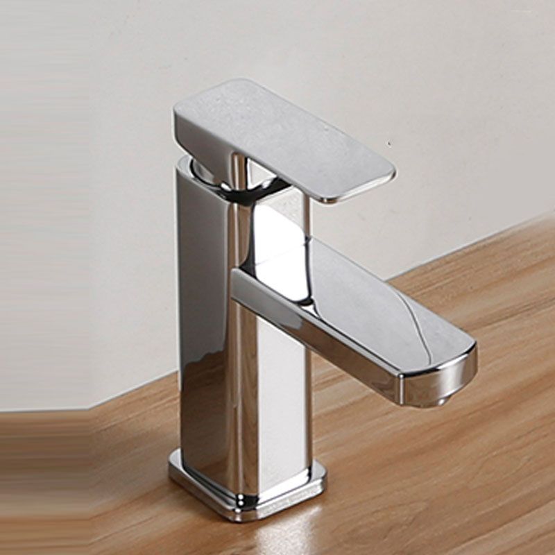 Contemporary Bathroom Sink with Pop-Up Drain Porcelain Oval-Shape Undermount Bathroom Sink Clearhalo 'Bathroom Remodel & Bathroom Fixtures' 'Bathroom Sinks & Faucet Components' 'Bathroom Sinks' 'bathroom_sink' 'Home Improvement' 'home_improvement' 'home_improvement_bathroom_sink' 1200x1200_ec320260-f21f-4d15-81a5-7ea77e622461