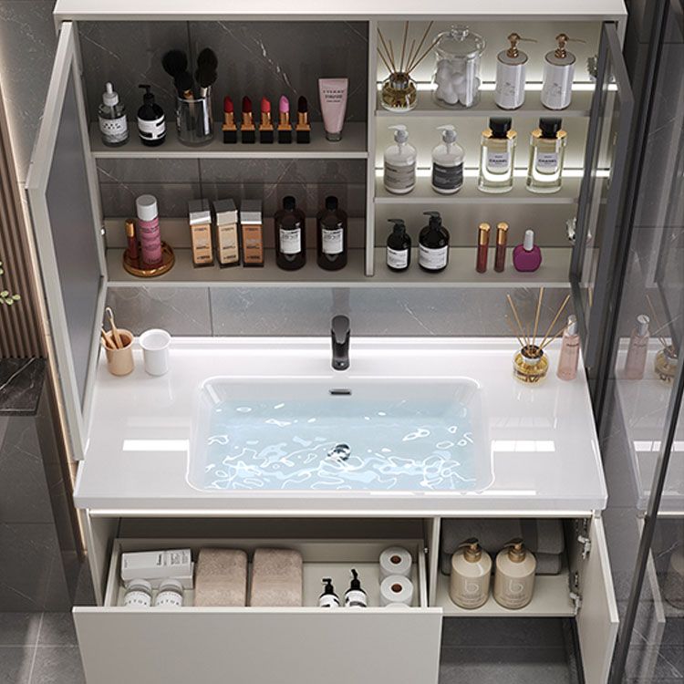 Grey Bathroom Vanity Single Sink Rectangular Wall Mount Wood Frame Scratch Resistant Clearhalo 'Bathroom Remodel & Bathroom Fixtures' 'Bathroom Vanities' 'bathroom_vanities' 'Home Improvement' 'home_improvement' 'home_improvement_bathroom_vanities' 1200x1200_ec666bad-4cf8-4a5a-b8dd-7210a1511b7b