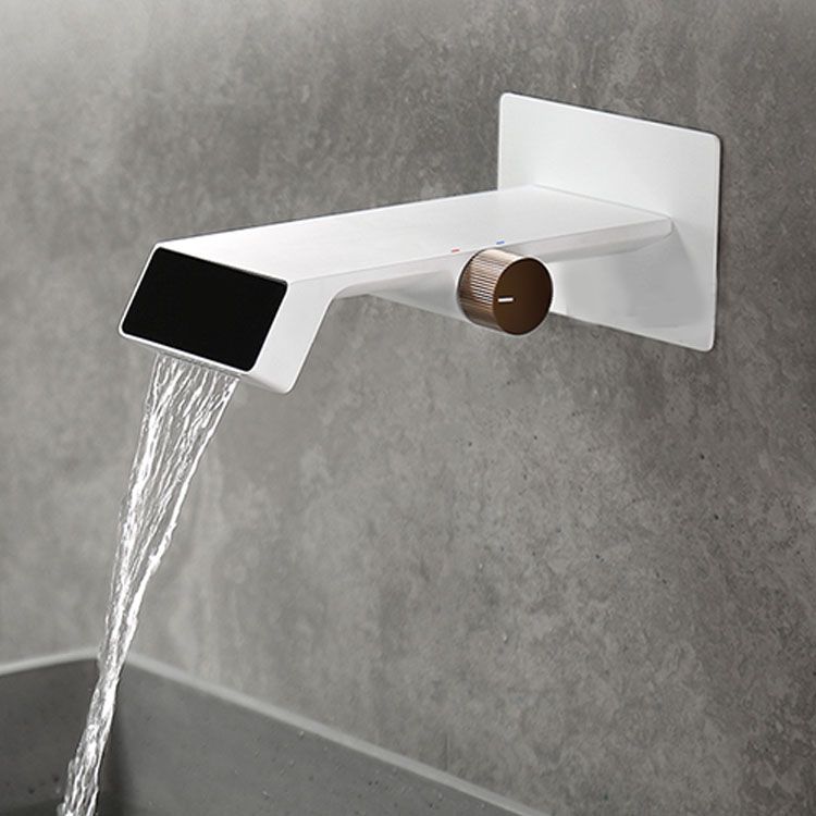 Modern Bathtub Faucet Wall-mounted Brass Digital Display Bathtub Faucet Clearhalo 'Bathroom Remodel & Bathroom Fixtures' 'Bathtub Faucets' 'bathtub_faucets' 'Home Improvement' 'home_improvement' 'home_improvement_bathtub_faucets' 1200x1200_eccae3a9-10ab-4a00-b625-4f458ac30db2