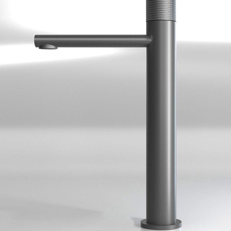 Modern Brass Bathroom Sink Faucet Circular Knob Handle Sink Faucet Clearhalo 'Bathroom Remodel & Bathroom Fixtures' 'Bathroom Sink Faucets' 'Bathroom Sinks & Faucet Components' 'bathroom_sink_faucets' 'Home Improvement' 'home_improvement' 'home_improvement_bathroom_sink_faucets' 1200x1200_f1699f33-f901-42ac-8f7f-990182b53eb2