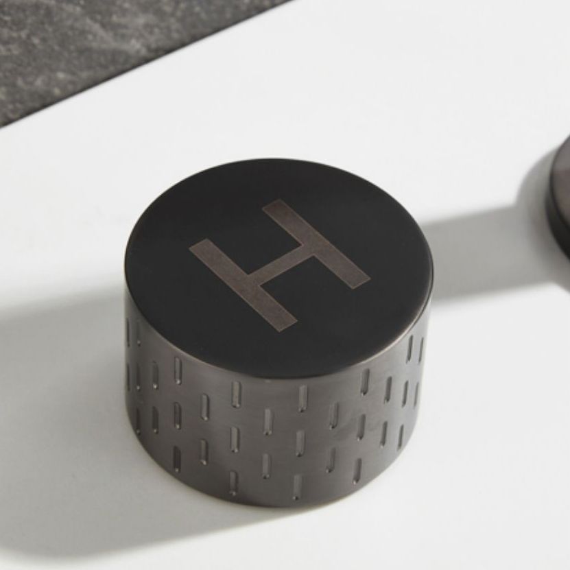 Contemporary Deck Mounted Copper Tub Faucet Low Arc Roman Tub Faucet Set Clearhalo 'Bathroom Remodel & Bathroom Fixtures' 'Bathtub Faucets' 'bathtub_faucets' 'Home Improvement' 'home_improvement' 'home_improvement_bathtub_faucets' 1200x1200_f2adfad2-bffa-473f-a7f4-feeb61bd5d9e