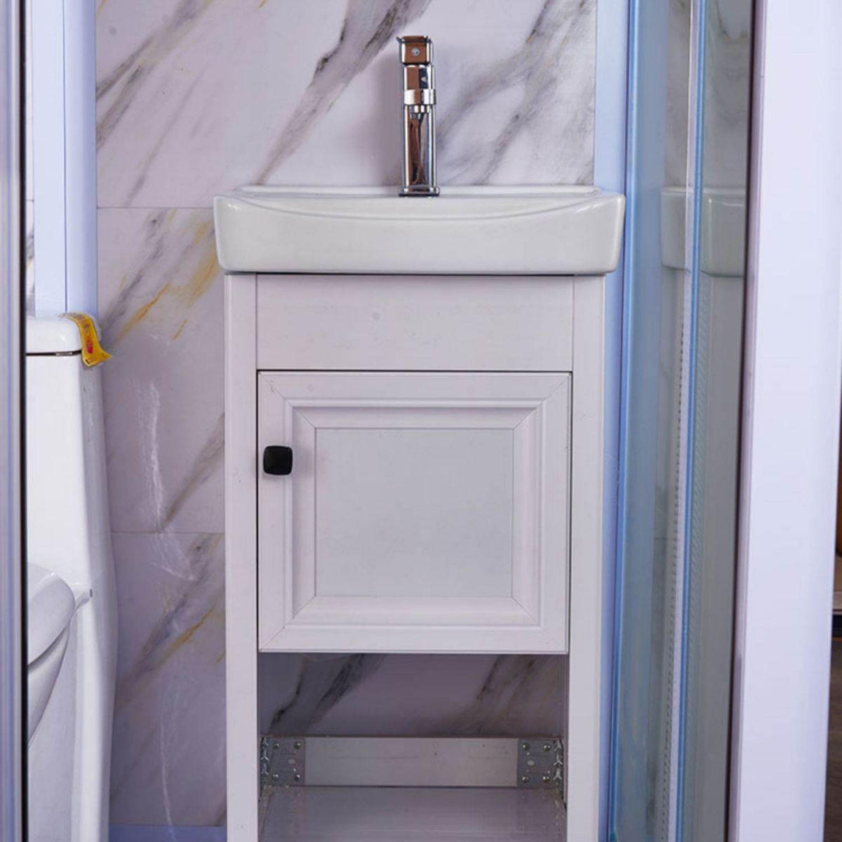 Framed White Shower Kit Corner Rectangle Frosted Shower Stall Clearhalo 'Bathroom Remodel & Bathroom Fixtures' 'Home Improvement' 'home_improvement' 'home_improvement_shower_stalls_enclosures' 'Shower Stalls & Enclosures' 'shower_stalls_enclosures' 'Showers & Bathtubs' 1200x1200_f33f744b-ba8f-4c2f-a483-8c33bb2fac7f