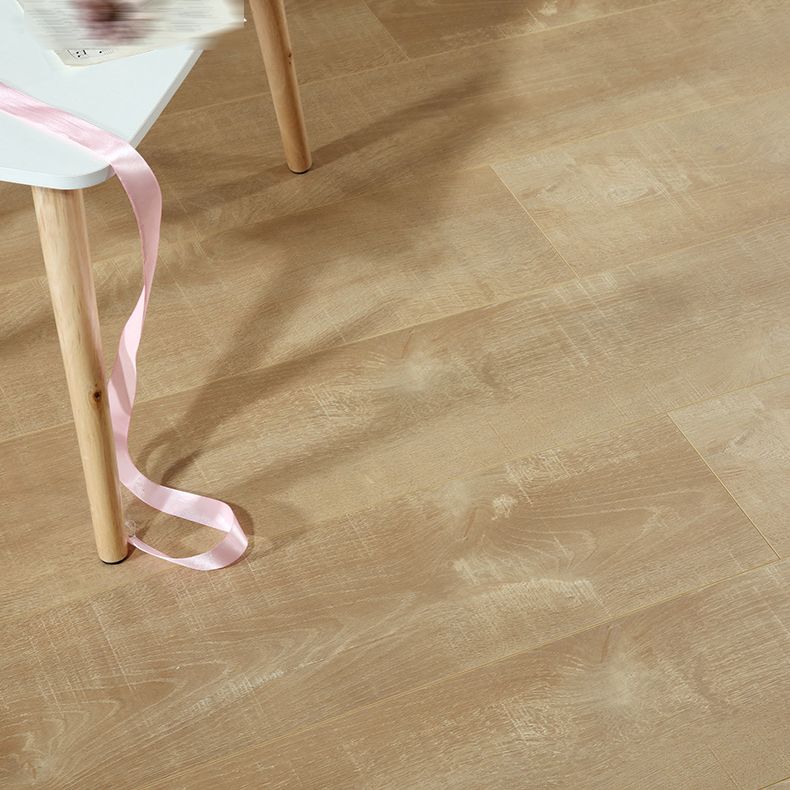 Modern E0 Solid Wood Laminate Flooring in Natural, Click-Lock, Waterproof Clearhalo 'Flooring 'Home Improvement' 'home_improvement' 'home_improvement_laminate_flooring' 'Laminate Flooring' 'laminate_flooring' Walls and Ceiling' 1200x1200_f3bbb0ed-eb5d-430d-a5f4-877a39ce4274