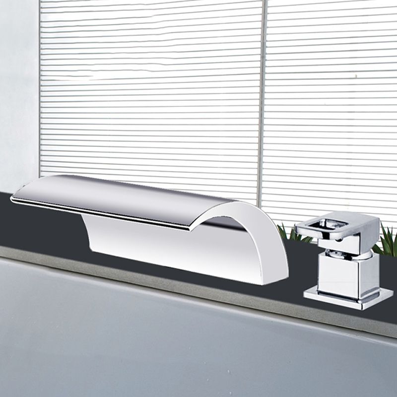 Modern Brass Roman Bathtub Faucet Waterfall Spout Tub Faucet Clearhalo 'Bathroom Remodel & Bathroom Fixtures' 'Bathtub Faucets' 'bathtub_faucets' 'Home Improvement' 'home_improvement' 'home_improvement_bathtub_faucets' 1200x1200_f507b2c2-0fb6-4985-9937-0d3a17fdd94a