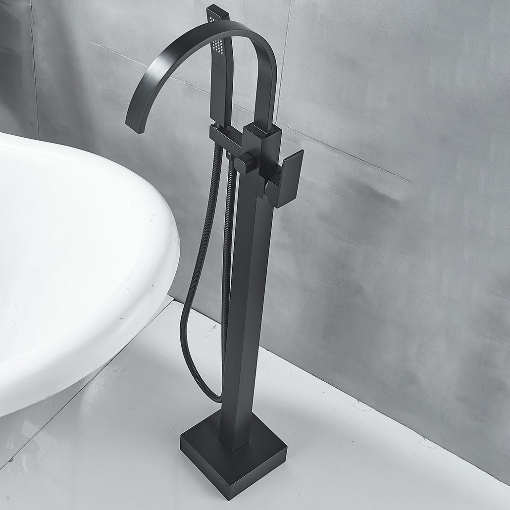 Modern High Arc Faucet Brass Floor Mounted Free Standing Tub Filler Faucet Clearhalo 'Bathroom Remodel & Bathroom Fixtures' 'Bathtub Faucets' 'bathtub_faucets' 'Home Improvement' 'home_improvement' 'home_improvement_bathtub_faucets' 1200x1200_f531ac88-96e4-4ab9-8e19-b477b213ed44