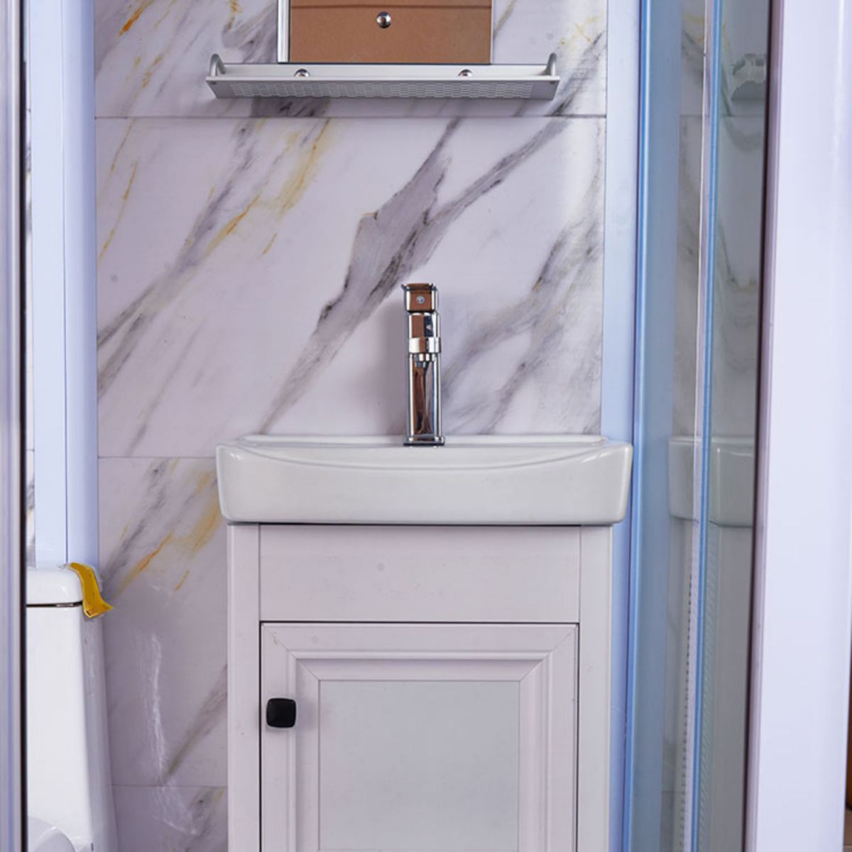 Clear Rectangle Shower Stall Modern Single Sliding Shower Stall Clearhalo 'Bathroom Remodel & Bathroom Fixtures' 'Home Improvement' 'home_improvement' 'home_improvement_shower_stalls_enclosures' 'Shower Stalls & Enclosures' 'shower_stalls_enclosures' 'Showers & Bathtubs' 1200x1200_f5e201c4-f890-451d-829c-e504c47c3b39