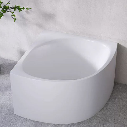 White Acrylic Corner Soaking Bath Modern Back to Wall Bathtub Clearhalo 'Bathroom Remodel & Bathroom Fixtures' 'Bathtubs' 'Home Improvement' 'home_improvement' 'home_improvement_bathtubs' 'Showers & Bathtubs' 1200x1200_f6c137d8-1dab-48c2-8eff-c34601955f65