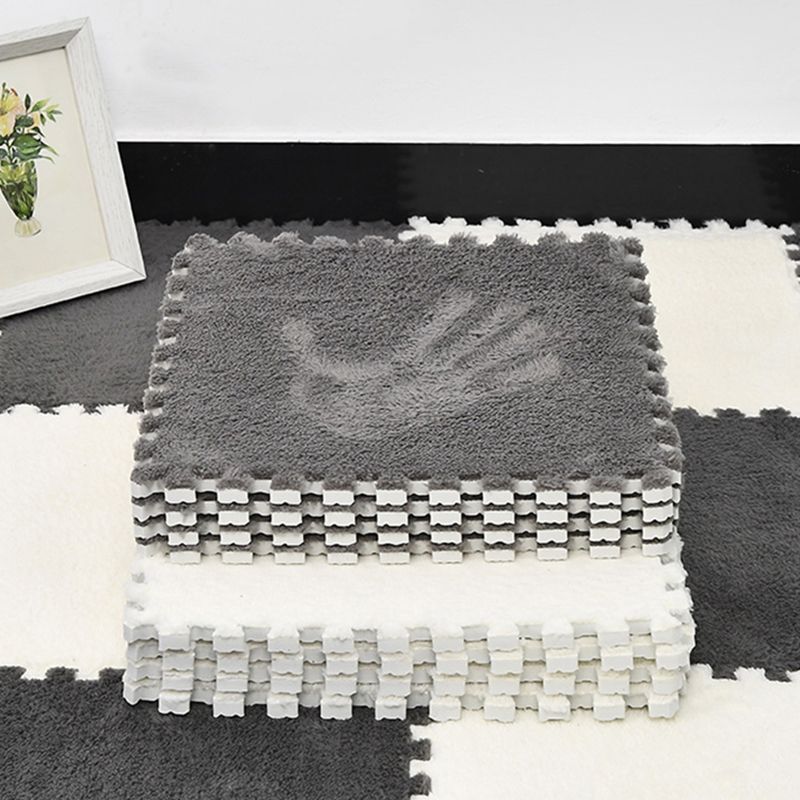 Multi-Color Level Loop Carpet Tile Fade Resistant Interlocking Bedroom Carpet Tiles Clearhalo 'Carpet Tiles & Carpet Squares' 'carpet_tiles_carpet_squares' 'Flooring 'Home Improvement' 'home_improvement' 'home_improvement_carpet_tiles_carpet_squares' Walls and Ceiling' 1200x1200_facd3934-bee6-444f-9924-216582b96b9d