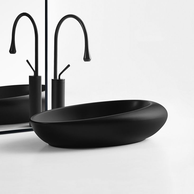 Modern Bathroom Sink Porcelain Pop-Up Drain Oval-Shape Vessel Lavatory Sink Clearhalo 'Bathroom Remodel & Bathroom Fixtures' 'Bathroom Sinks & Faucet Components' 'Bathroom Sinks' 'bathroom_sink' 'Home Improvement' 'home_improvement' 'home_improvement_bathroom_sink' 1200x1200_fc30e65b-abee-4a3f-8542-f93f49d9543c