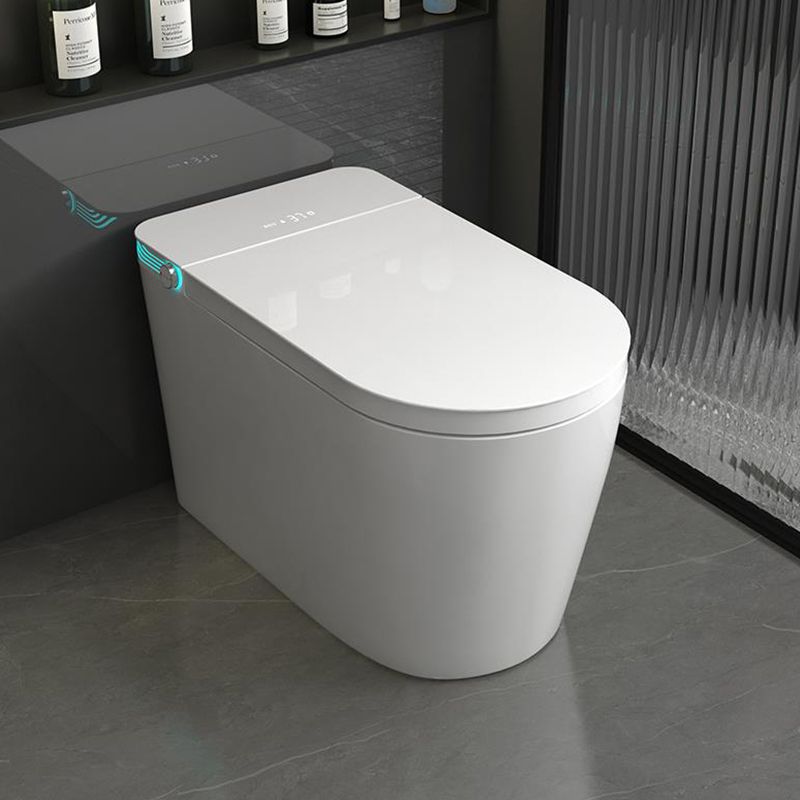 One Piece Toilet Modern Toilet Porcelain Floor Mounted Siphon Jet Flush Toilet Clearhalo 'Bathroom Remodel & Bathroom Fixtures' 'Home Improvement' 'home_improvement' 'home_improvement_toilets' 'Toilets & Bidets' 'Toilets' 1200x1200_fe5ff3a8-bbf4-4c42-9961-7d179ee927bb