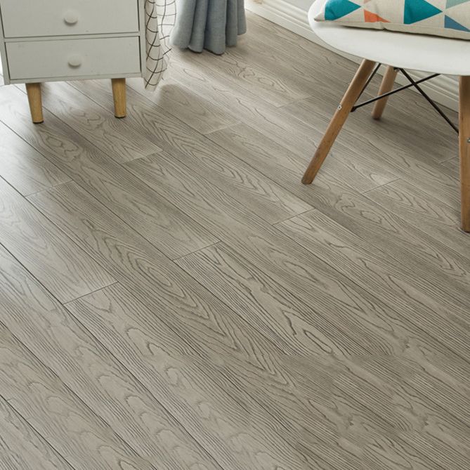 Modern Natural Solid Wood Laminate Flooring Click-Lock Waterproof Clearhalo 'Flooring 'Home Improvement' 'home_improvement' 'home_improvement_laminate_flooring' 'Laminate Flooring' 'laminate_flooring' Walls and Ceiling' 1200x1200_fe6534f0-4f95-4167-897e-eef245a29a66
