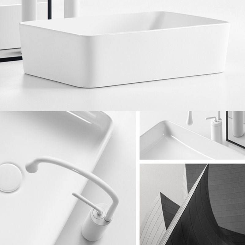 Modern Bathroom Sink Ceramic Oval White Basin Drain Assembly Bathroom Sink Clearhalo 'Bathroom Remodel & Bathroom Fixtures' 'Bathroom Sinks & Faucet Components' 'Bathroom Sinks' 'bathroom_sink' 'Home Improvement' 'home_improvement' 'home_improvement_bathroom_sink' 1200x1200_fe99fc59-33e3-4d51-9bec-2a93435bd18e