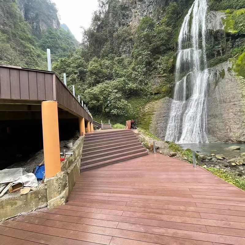 Outdoors Plastic Wood Laminate Plank Flooring Slip Resistant Laminate Floor Clearhalo 'Flooring 'Home Improvement' 'home_improvement' 'home_improvement_laminate_flooring' 'Laminate Flooring' 'laminate_flooring' Walls and Ceiling' 1200x1200_ff6e776b-7e2d-49d8-a1aa-29d9ec9bac4e