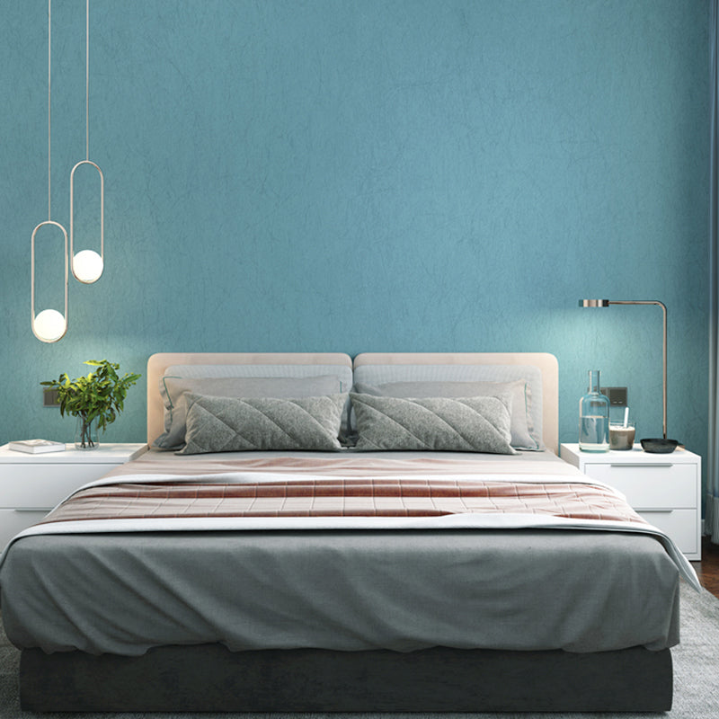 Blue Plain Wallpaper Roll Moisture-Resistant Minimalist Bedroom Wall Decor, Non-Woven Fabric Clearhalo 'Modern wall decor' 'Modern' 'Wallpaper' Wall Decor' 1206496