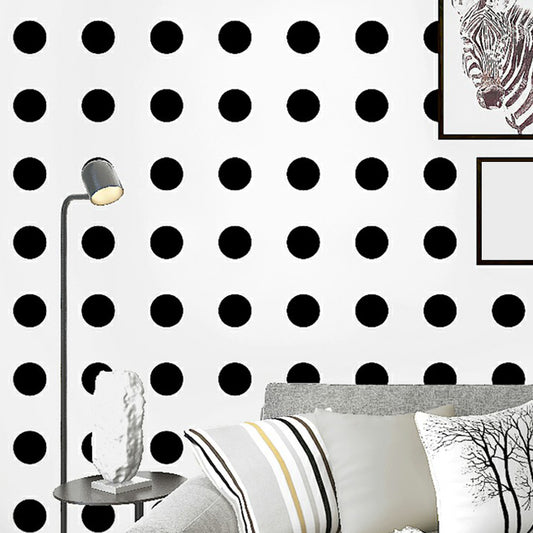 Black Polka Dots Wallpaper Roll Moisture-Resistant Wall Decor on White for Living Room Clearhalo 'Modern wall decor' 'Modern' 'Wallpaper' Wall Decor' 1211920