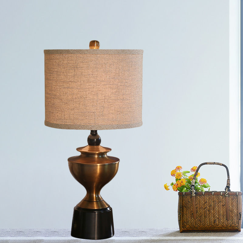Barrel Design Desk Light Countryside Style 1-Bulb Living Room Nightstand Lamp in Bronze Clearhalo 'Lamps' 'Table Lamps' Lighting' 1222417