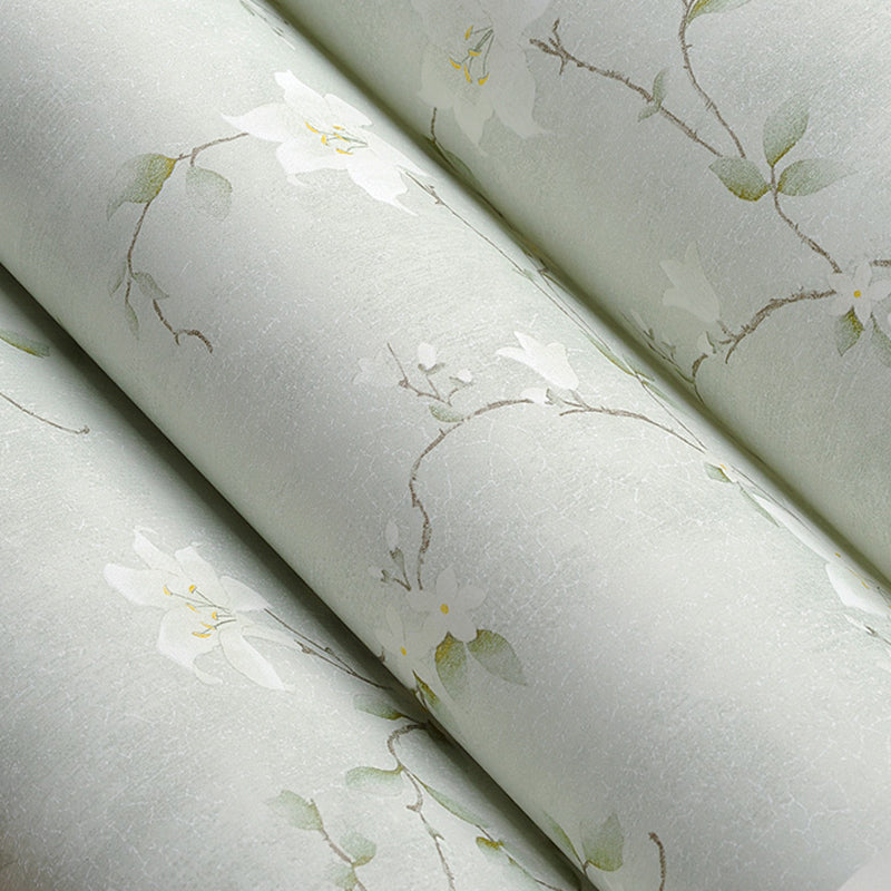 Rural Lily Flower Wallpaper Roll Soft Color Moisture Resistant Wall Decor for Home Clearhalo 'Country wall decor' 'Rustic' 'Wallpaper' Wall Decor' 1224958