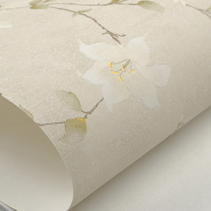 Rural Lily Flower Wallpaper Roll Soft Color Moisture Resistant Wall Decor for Home Clearhalo 'Country wall decor' 'Rustic' 'Wallpaper' Wall Decor' 1224967