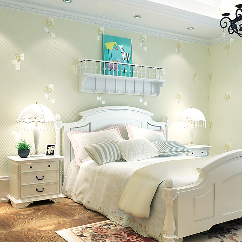 Floral Print Wallpaper Light-Color Cottage Wall Covering for Living Room, 57.1-sq ft Clearhalo 'Country wall decor' 'Rustic' 'Wallpaper' Wall Decor' 1225529