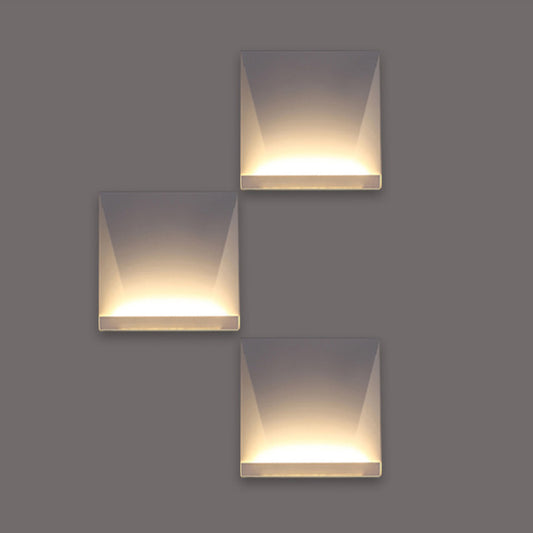 Geometric Metal Wall Lamp Simplistic Style LED White Wall Light Sconce in Warm/White Lighting for Bedroom Clearhalo 'Cast Iron' 'Glass' 'Industrial' 'Modern wall lights' 'Modern' 'Tiffany' 'Traditional wall lights' 'Wall Lamps & Sconces' 'Wall Lights' Lighting' 128738