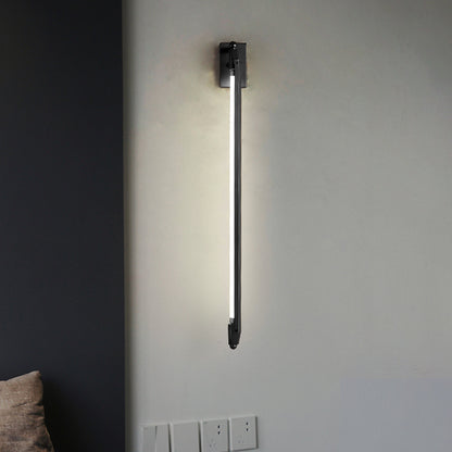 Brass/Black Linear Wall Light Fixture Modern Stylish 1 Light Aluminum Adjustable Sconce Lighting for Living Room Black Clearhalo 'Cast Iron' 'Glass' 'Industrial' 'Modern wall lights' 'Modern' 'Tiffany' 'Traditional wall lights' 'Wall Lamps & Sconces' 'Wall Lights' Lighting' 128781