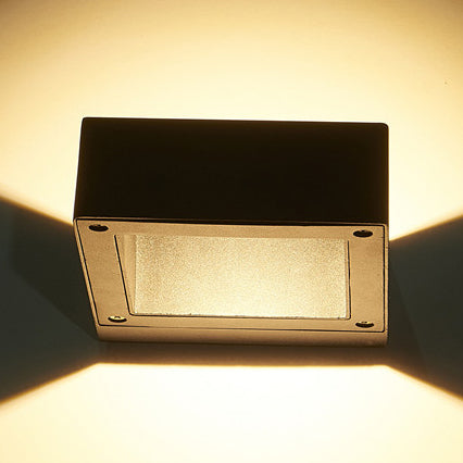 Square Shade Sconce Light Fixture Modern Stylish Aluminum Warm/White Light LED Black Finish Wall Lighting for Porch Clearhalo 'Cast Iron' 'Glass' 'Industrial' 'Modern wall lights' 'Modern' 'Tiffany' 'Traditional wall lights' 'Wall Lamps & Sconces' 'Wall Lights' Lighting' 129498