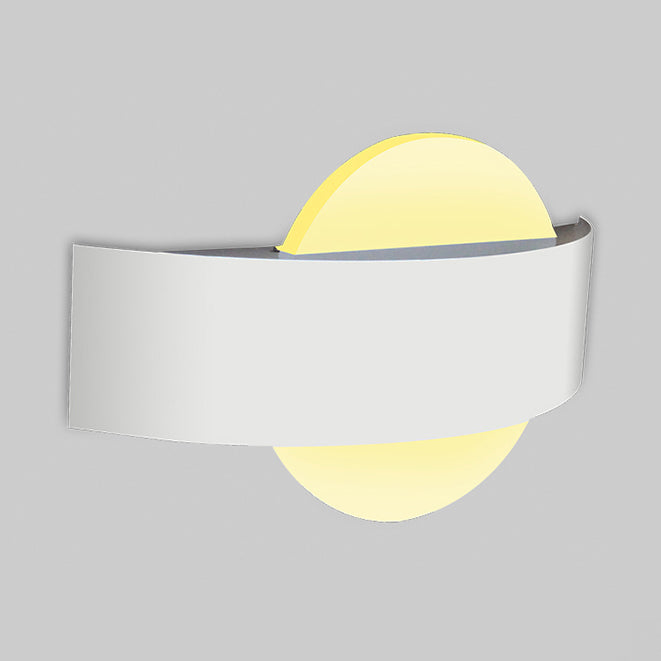 Round/Square Acrylic Wall Light Sconce Contemporary LED Black/White Finish Wall Lamp with Metal Backplate in White/Warm Lighting White Warm Round Clearhalo 'Cast Iron' 'Glass' 'Industrial' 'Modern wall lights' 'Modern' 'Tiffany' 'Traditional wall lights' 'Wall Lamps & Sconces' 'Wall Lights' Lighting' 129519