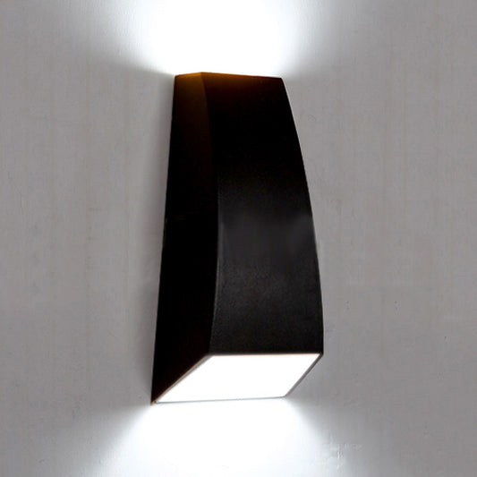 Black/Gray Geometric Wall Sconce Lamp Modern Style LED Aluminum Wall Light Fixture in White/Warm Lighting Black White Clearhalo 'Cast Iron' 'Glass' 'Industrial' 'Modern wall lights' 'Modern' 'Tiffany' 'Traditional wall lights' 'Wall Lamps & Sconces' 'Wall Lights' Lighting' 129576