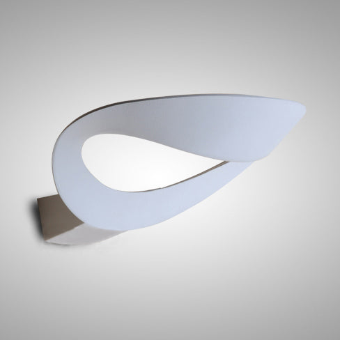 Black/White Curved Shade Wall Sconce Modern Stylish Integrated LED Aluminum Wall Mounted Lamp for Bedroom Clearhalo 'Cast Iron' 'Glass' 'Industrial' 'Modern wall lights' 'Modern' 'Tiffany' 'Traditional wall lights' 'Wall Lamps & Sconces' 'Wall Lights' Lighting' 129682