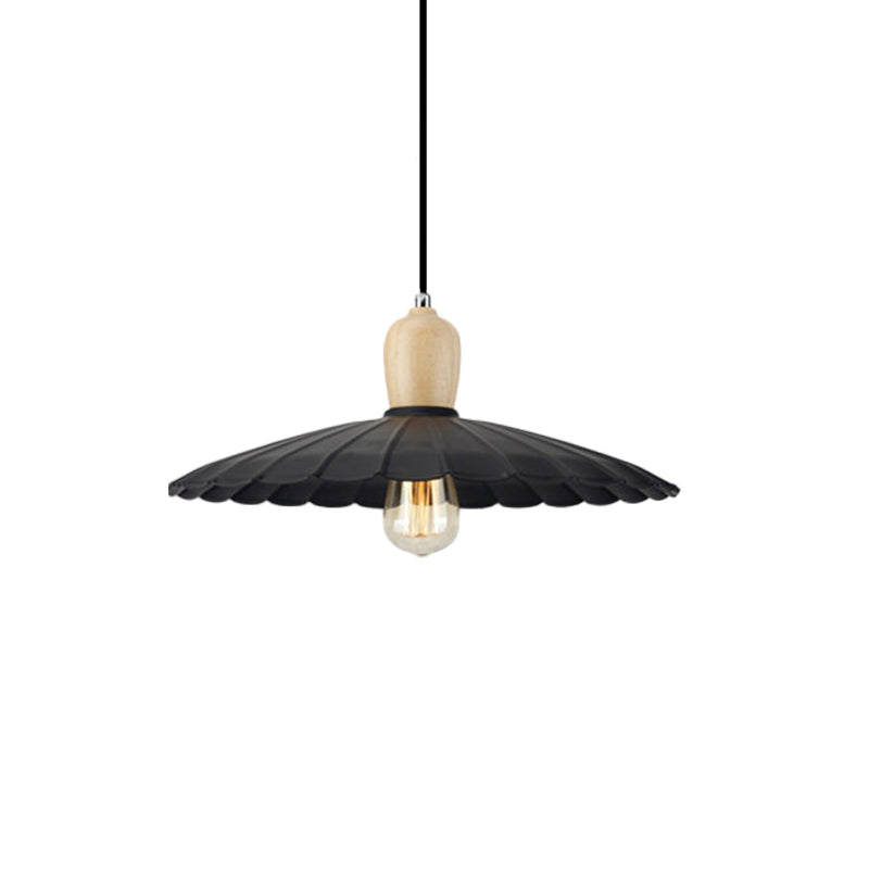 1 Light Scalloped Edge Hanging Lamp Vintage Stylish Black/White/Black Outer and White Inner Metal Pendant Light for Dining Table, 9"/14"/16" Diameter Clearhalo 'Art Deco Pendants' 'Black' 'Cast Iron' 'Ceiling Lights' 'Ceramic' 'Crystal' 'Industrial Pendants' 'Industrial' 'Metal' 'Middle Century Pendants' 'Pendant Lights' 'Pendants' 'Rustic Pendants' 'Tiffany' Lighting' 1401036