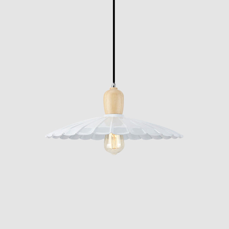 1 Light Scalloped Edge Hanging Lamp Vintage Stylish Black/White/Black Outer and White Inner Metal Pendant Light for Dining Table, 9"/14"/16" Diameter Clearhalo 'Art Deco Pendants' 'Black' 'Cast Iron' 'Ceiling Lights' 'Ceramic' 'Crystal' 'Industrial Pendants' 'Industrial' 'Metal' 'Middle Century Pendants' 'Pendant Lights' 'Pendants' 'Rustic Pendants' 'Tiffany' Lighting' 1401043