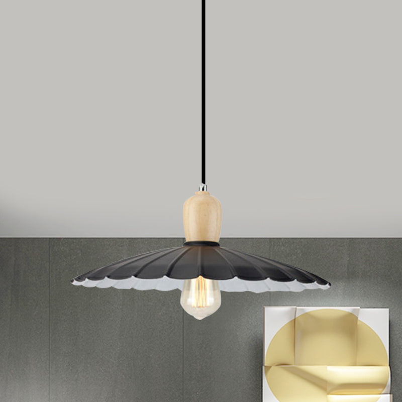 1 Light Scalloped Edge Hanging Lamp Vintage Stylish Black/White/Black Outer and White Inner Metal Pendant Light for Dining Table, 9"/14"/16" Diameter Black Outer & White Inner Clearhalo 'Art Deco Pendants' 'Black' 'Cast Iron' 'Ceiling Lights' 'Ceramic' 'Crystal' 'Industrial Pendants' 'Industrial' 'Metal' 'Middle Century Pendants' 'Pendant Lights' 'Pendants' 'Rustic Pendants' 'Tiffany' Lighting' 1401044