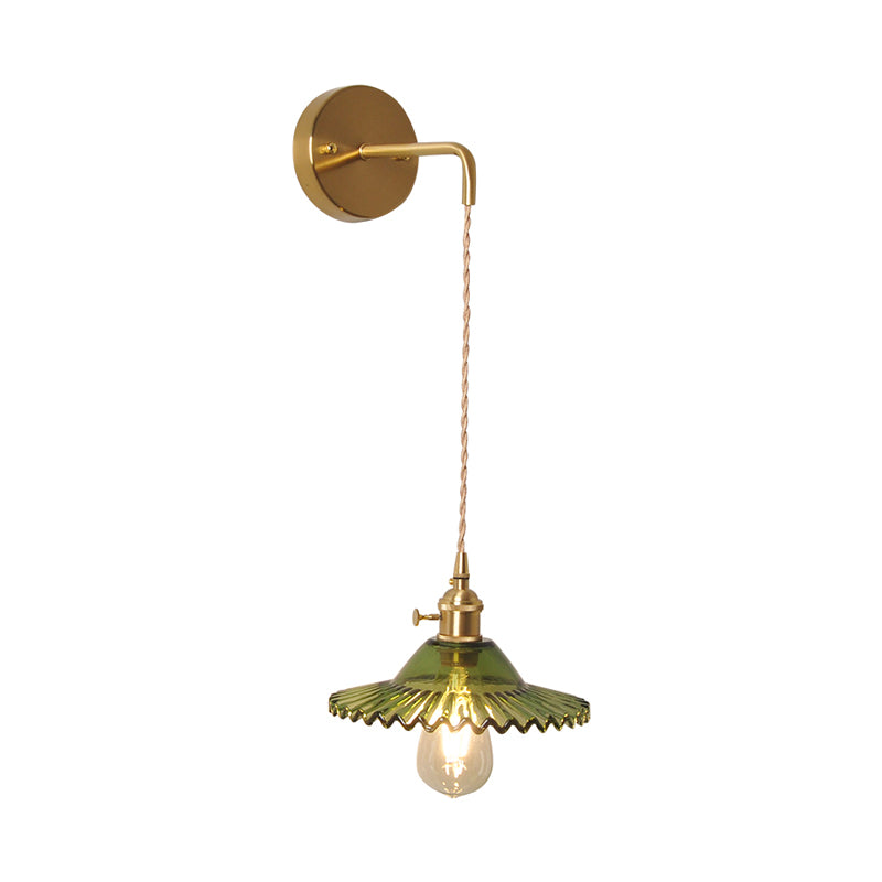 Green Glass Scalloped Wall Sconce Industrial 1 Light Living Room Lighting Fixture in Brass Clearhalo 'Cast Iron' 'Glass' 'Industrial wall lights' 'Industrial' 'Middle century wall lights' 'Modern' 'Tiffany' 'Traditional wall lights' 'Wall Lamps & Sconces' 'Wall Lights' Lighting' 1416339