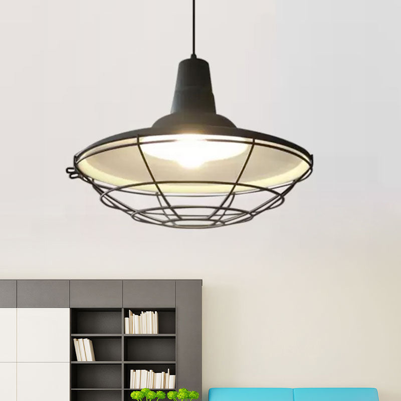 Flat Metal Ceiling Pendant Light with Wire Frame Vintage Stylish 1 Light Restaurant Hanging Lamp in Black Clearhalo 'Art Deco Pendants' 'Black' 'Cast Iron' 'Ceiling Lights' 'Ceramic' 'Crystal' 'Industrial Pendants' 'Industrial' 'Metal' 'Middle Century Pendants' 'Pendant Lights' 'Pendants' 'Rustic Pendants' 'Tiffany' Lighting' 1417011