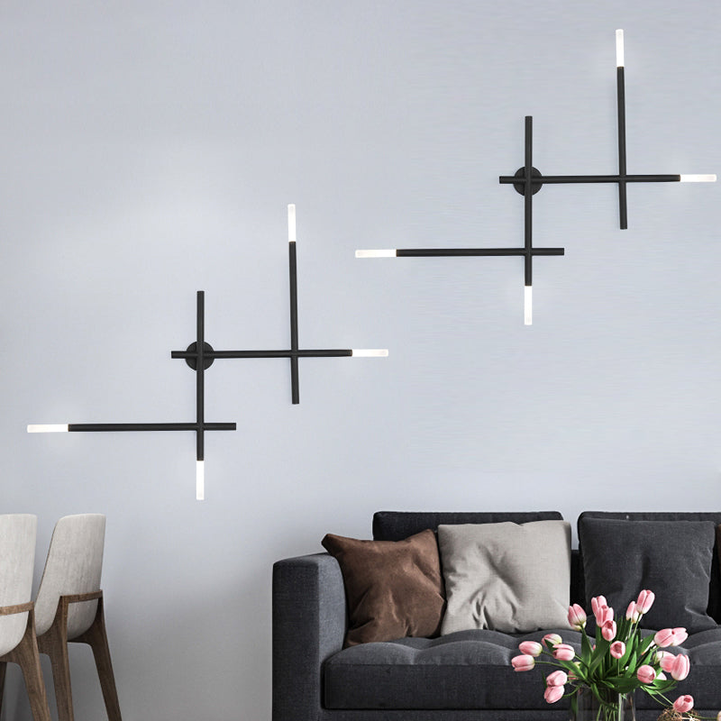 Metal Crossed Lines Wall Sconce Light Simplicity 4 Lights Black/Gold Wall Lamp in Warm/White Light Clearhalo 'Cast Iron' 'Glass' 'Industrial' 'Modern wall lights' 'Modern' 'Tiffany' 'Traditional wall lights' 'Wall Lamps & Sconces' 'Wall Lights' Lighting' 142031