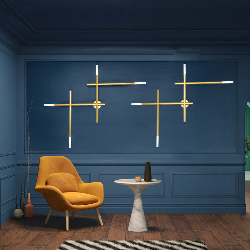 Metal Crossed Lines Wall Sconce Light Simplicity 4 Lights Black/Gold Wall Lamp in Warm/White Light Gold Clearhalo 'Cast Iron' 'Glass' 'Industrial' 'Modern wall lights' 'Modern' 'Tiffany' 'Traditional wall lights' 'Wall Lamps & Sconces' 'Wall Lights' Lighting' 142035