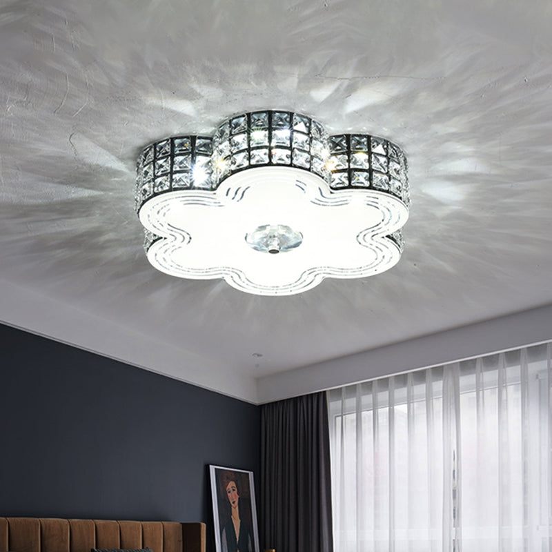 Square-Cut Crystals White Flush Mount Lighting Floral LED Modern Close to Ceiling Light, 15.5"/19.5" Width Clearhalo 'Ceiling Lights' 'Close To Ceiling Lights' 'Close to ceiling' 'Flush mount' Lighting' 1432810