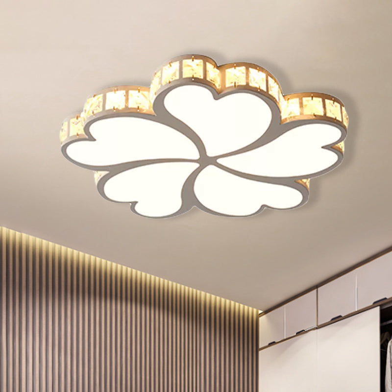 Metal Clover Flush Mount Lighting with Clear K9 Crystal Led Contemporary Ceiling Flush Light in Black/White Clearhalo 'Ceiling Lights' 'Close To Ceiling Lights' 'Close to ceiling' 'Flush mount' Lighting' 1434176