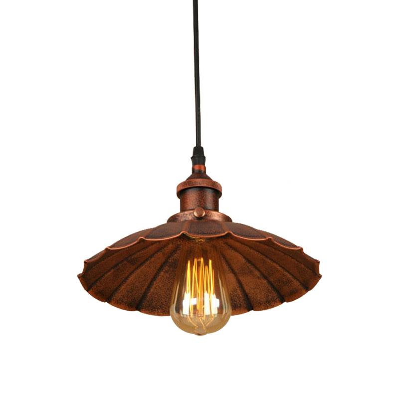 1 Light Hanging Ceiling Light with Scalloped Shade Iron Farmhouse Style Indoor Pendant Light Clearhalo 'Art Deco Pendants' 'Cast Iron' 'Ceiling Lights' 'Ceramic' 'Crystal' 'Industrial Pendants' 'Industrial' 'Metal' 'Middle Century Pendants' 'Pendant Lights' 'Pendants' 'Tiffany' Lighting' 143509